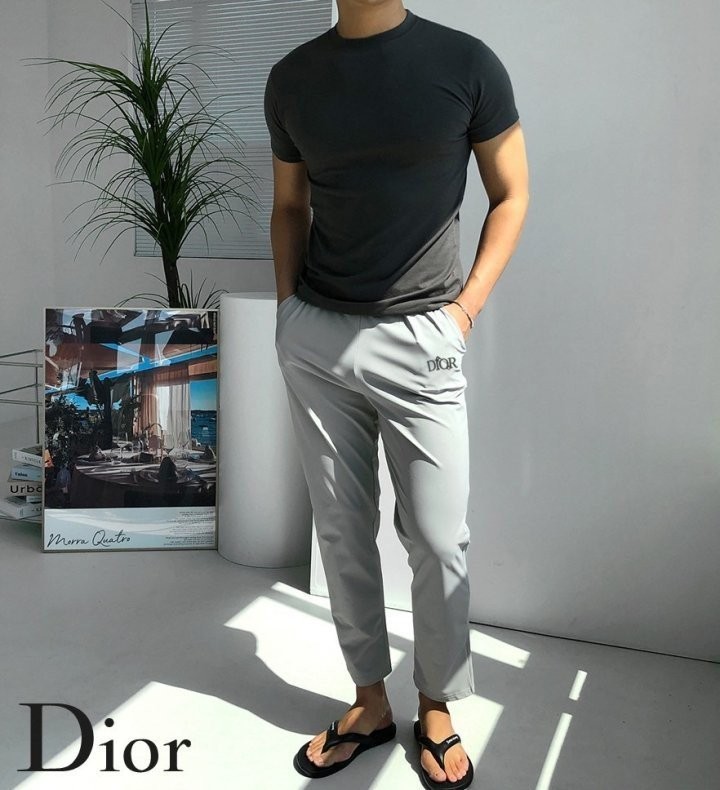 94fd0b82e5a250becc568ed72e75f07b_1763745080_8043.jpg 94fd0b82e5a250becc568ed72e75f07b_1763745080_8043.jpg