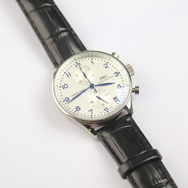 9f05bf032aea4a1e511b061c679a3b9b_1762764685_559.jpg 9f05bf032aea4a1e511b061c679a3b9b_1762764685_559.jpg