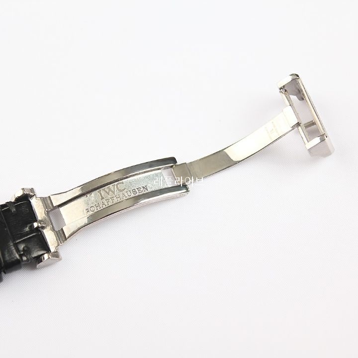 9f05bf032aea4a1e511b061c679a3b9b_1762764685_8893.jpg 9f05bf032aea4a1e511b061c679a3b9b_1762764685_8893.jpg