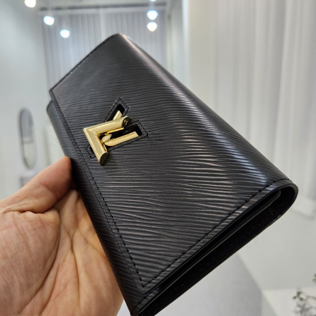 da7104967c797287cfc9a01208b42801_1763396713_9452.jpg da7104967c797287cfc9a01208b42801_1763396713_9452.jpg