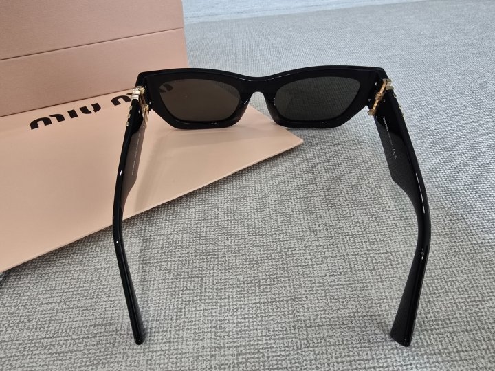 e10c29d2a24218b31adf161ffbd721c7_1763382447_252.jpg e10c29d2a24218b31adf161ffbd721c7_1763382447_252.jpg