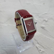 까르띠에 탱크 루이 버건디 시계