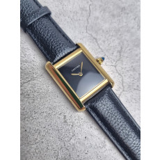 까르띠에 탱크 루이 블랙 다이얼 옐로우 골드 시계