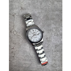 로렉스 데이저스트 41 화이트 다이얼 시계