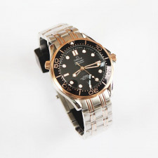 오메가 씨마스터 로즈골드 줄무늬 시계