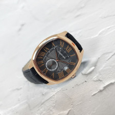 까르띠에 드라이브 블랙 골드 시계