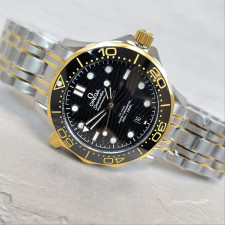 오메가 코액시얼 씨마스터 다이버 300M 블랙 콤비 시계