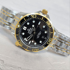 오메가 코액시얼 씨마스터 다이버 300M 블랙 콤비 시계