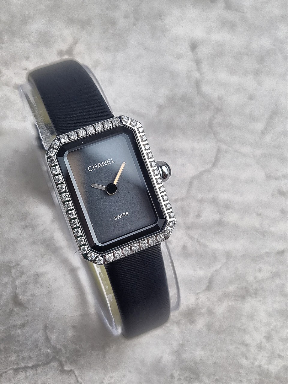 샤넬 프리미에르 블랙 다이얼 다이아 시계