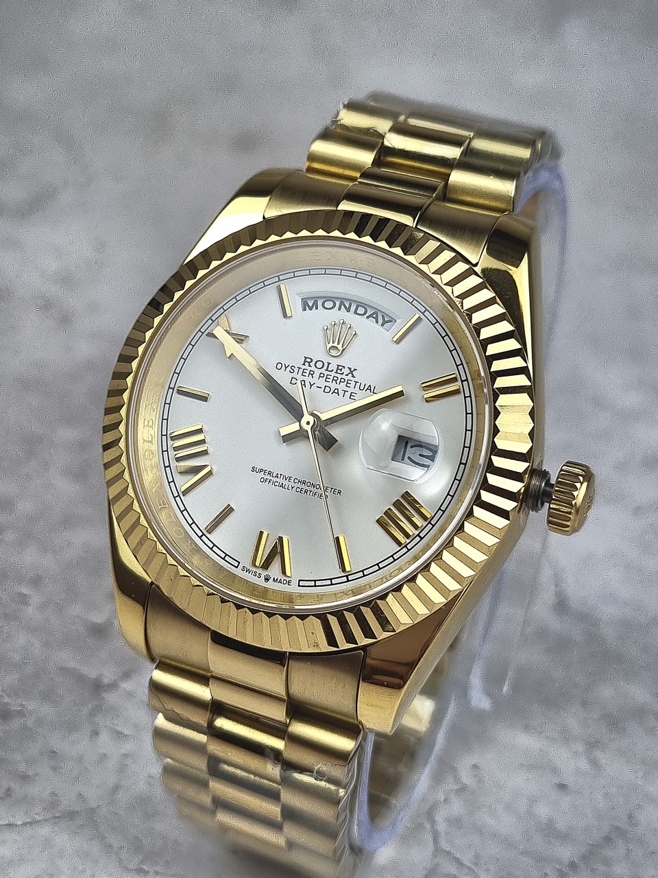 로렉스 데이데이트 화이트 다이얼 옐로우 골드 시계