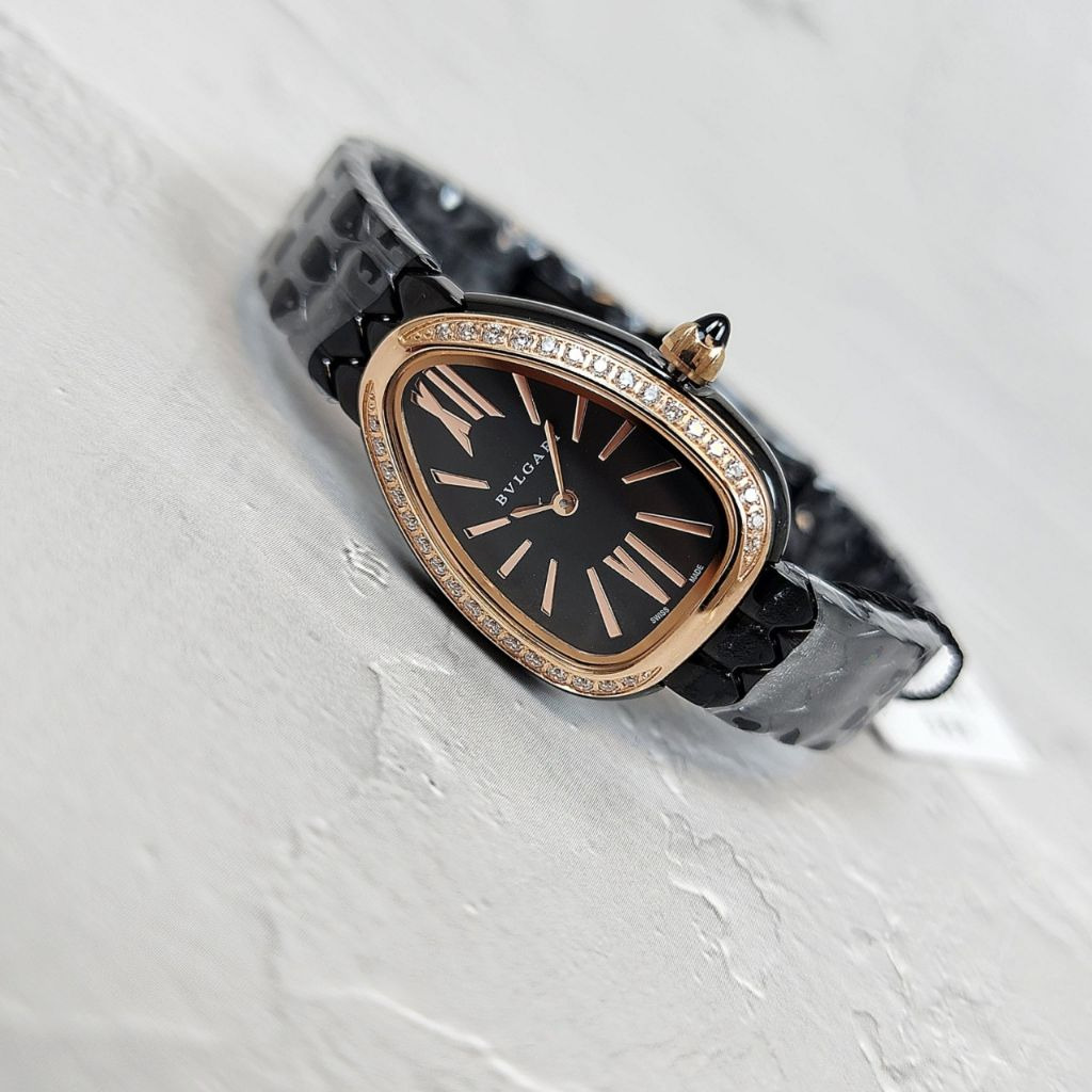 불가리 세르펜티 세두토리 워치 로즈골드 블랙 다이얼 다이아 블랙줄 시계