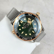 오메가 코액시얼 마스터 다이버 300M 그린 콤비 시계