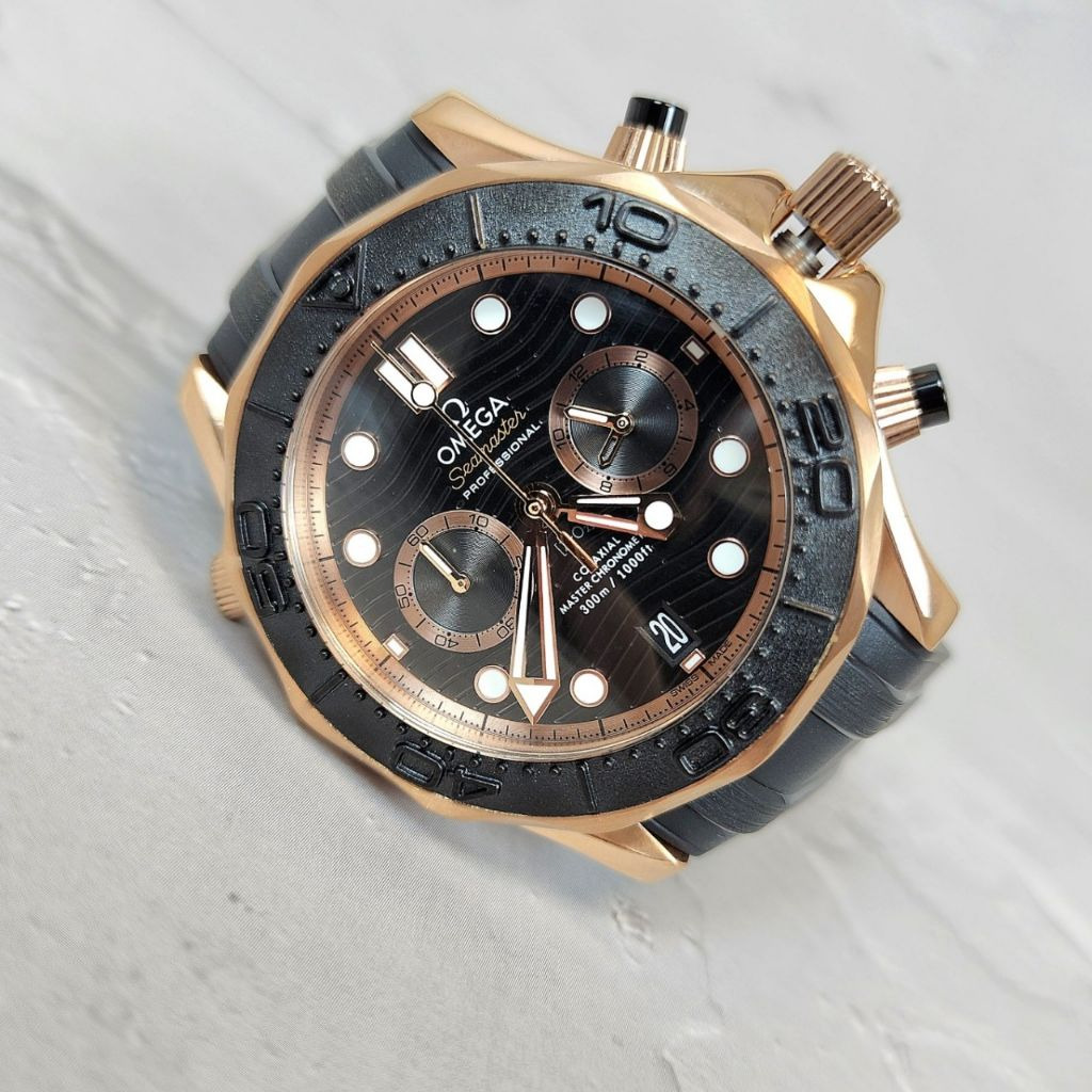 오메가 코액시얼 씨마스터 다이버 300M 블랙 다이얼 시계