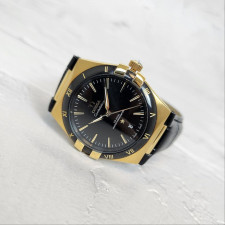 오메가 컨스텔레이션 코액시얼 마스터 블랙 다이얼 골드 시계