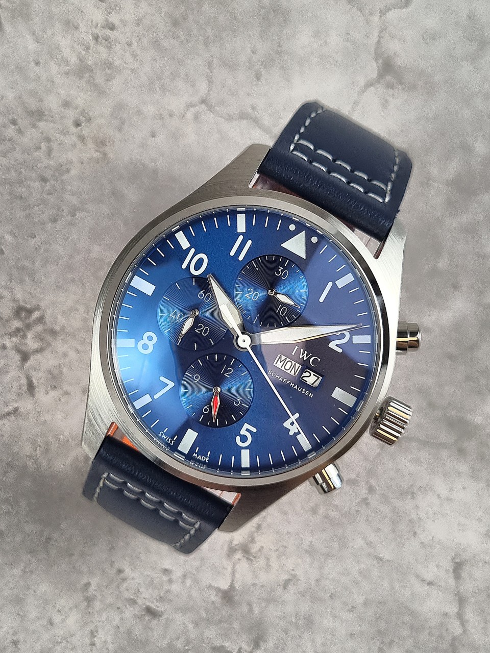 IWC 파일럿 워치 블루 다이얼 IW388101 시계