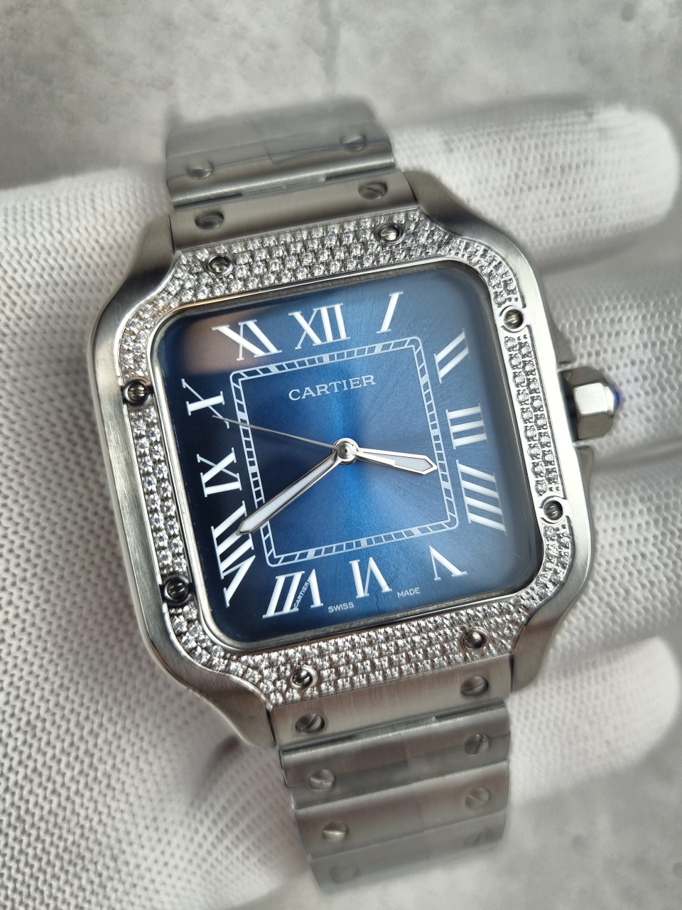 까르띠에 산토스 블루 다이얼 다이아 세팅 시계