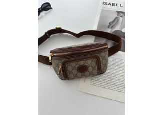 구찌 인터로킹 힙색 (가방)