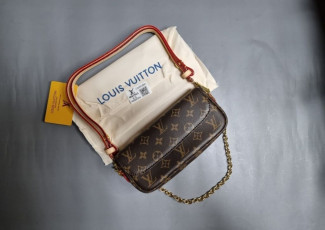 루이비통 아이비 모노 숄더백 (가방)