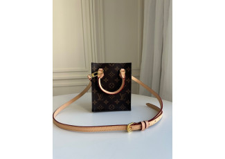 루이비통 쁘띠 삭플라 가방