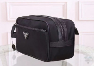 프라다 트래블 파우치 (가방)