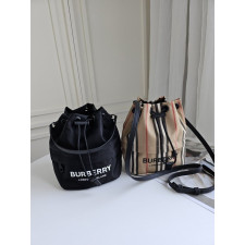 버버리 포이베 버킷백 (가방)