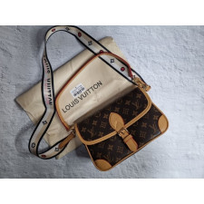 루이비통 다이앤 모노 숄더백 (가방)