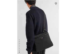 프라다 납작이 크로스백 (가방)