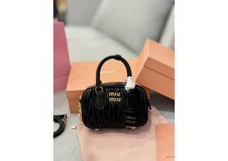 미우미우 마테라세 숄더백 (가방)