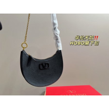 발렌티노 시그니처 브이 로고 호보백 블랙 (가방)
