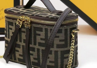 펜디 베니티 숄더백 (가방)