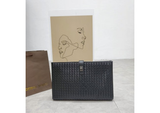 보테가베네타 위빙 원포인트 크로스 클러치백 (가방)