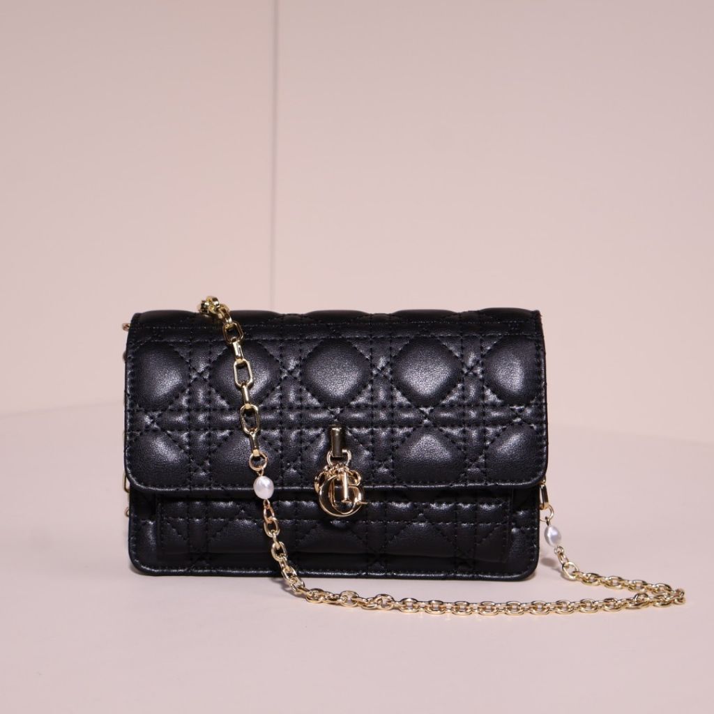 디올 레이디 체인 파우치 라뗴 까나쥬 램스킨 숄더백 (가방)