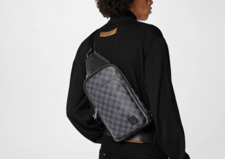 루이비통 에비뉴 슬링백 (가방)