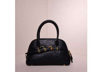 미우미우 아방뛰르 토트백 (가방)	https://cafe.daum.net/vip1560/YsSS/2358