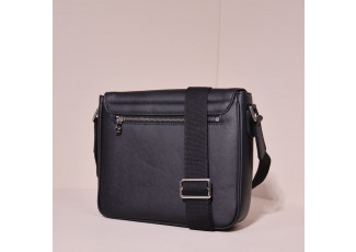 루이비통 디스트릭스 PM 타이가 블랙 크로스백 (가방)