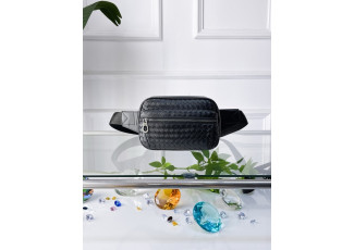 보테가베네타 앞지퍼 힙색 (가방)