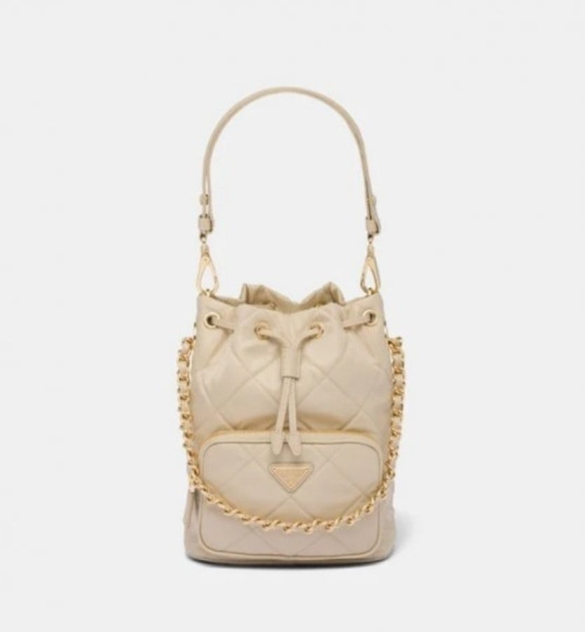 프라다 퀄팅 베이지 버킷백 (가방)