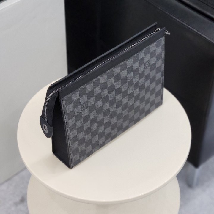 루이비통 324 포쉐트 클러치백 (가방)