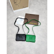 보테가베네타 미니 카세트백 (가방)