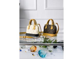 루이비통 나노 알마백 (가방)