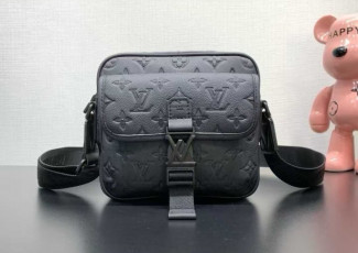 루이비통 겟어웨이 메신저백 (가방)