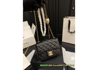 샤넬 쁘띠삭 골든볼 램스킨 미니 금장 숄더백 (가방)