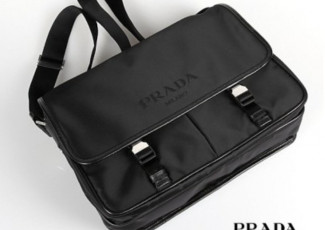 프라다 비지니스 메신저백 (가방)