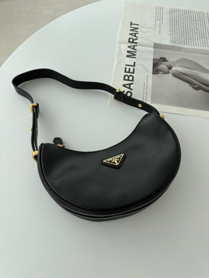 프라다 아르케 에스파 카리나 가방