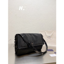 프라다 리나일론 미듐 크로스 N 숄더백 (가방)