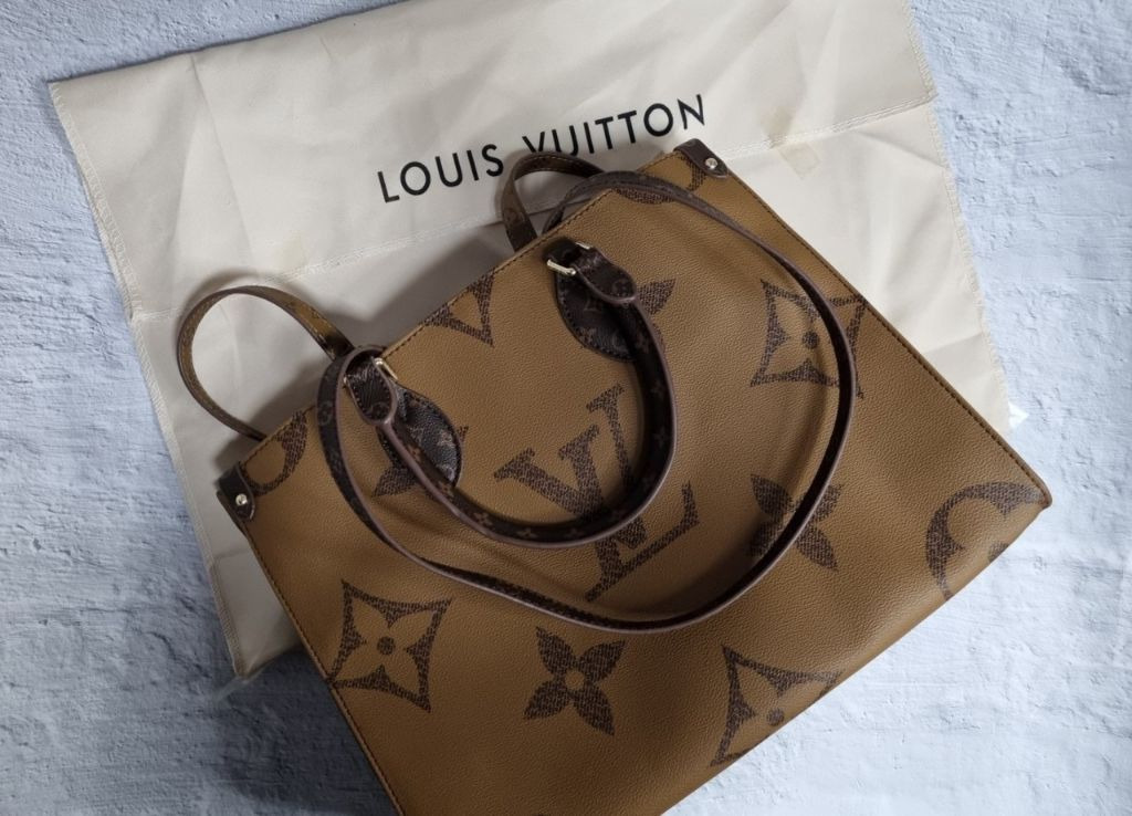 루이비통 온더고 모노 MM 가방