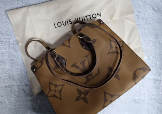 루이비통 온더고 모노 MM 가방