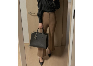 루이비통 온더고 앙프렝뜨 블랙 MM 가방