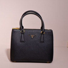 프라다 사피아노 미디움 토트백 (가방)