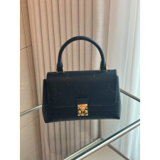 루이비통 마들렌 블랙 가방